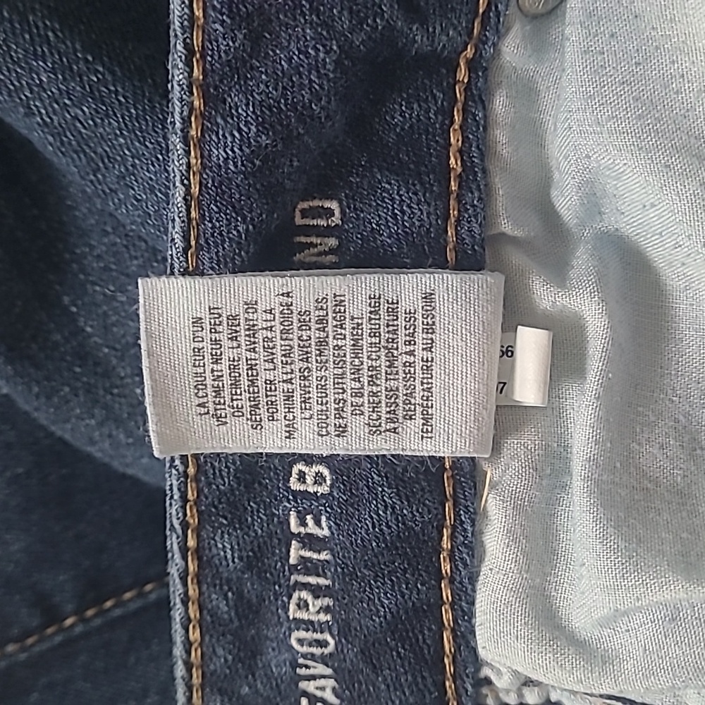 American Eagle Favorite Boyfriend stretch jeans, size 0, like new - Picture 9 of 11